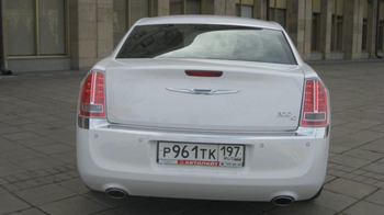 Аренда автомобиля Chrysler 300C   с водителем 1
