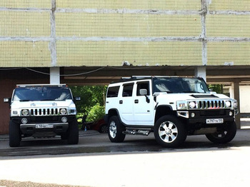 Аренда автомобиля Hummer H2 (белый) с водителем