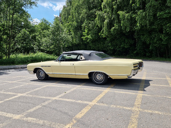 Аренда автомобиля Buick Lesabre (1965 г) с водителем 0