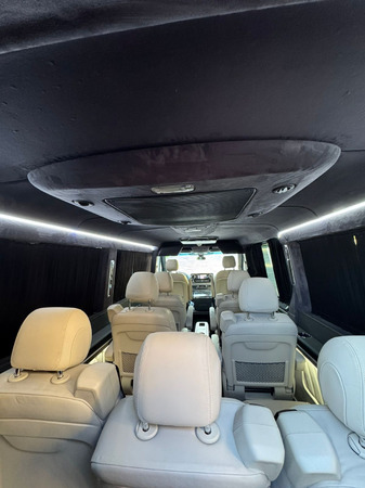 Аренда автомобиля Mercedes Sprinter VIP с водителем 5